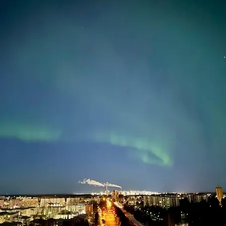 New Sky High Lr, 1br, 1ba, Sauna, Gbalcony, 49m2, 11krs Lägenhet *