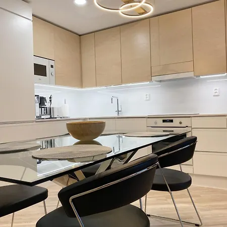 Lägenhet New Sky High Lr, 1br, 1ba, Sauna, Gbalcony, 49m2, 11krs *